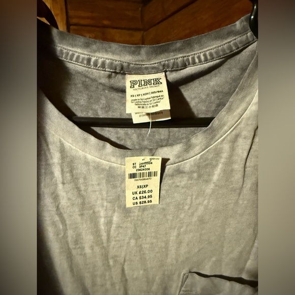 NWT PINK T size XS - Picture 2 of 3